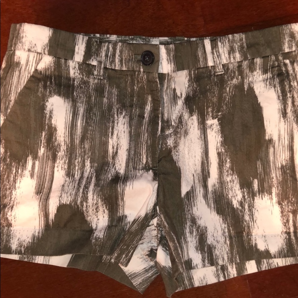 Gap khaki summer shorts
